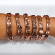 Armbänder aus massivem Kupfer Nomad Energy Collection Gravuren (verschiedene)