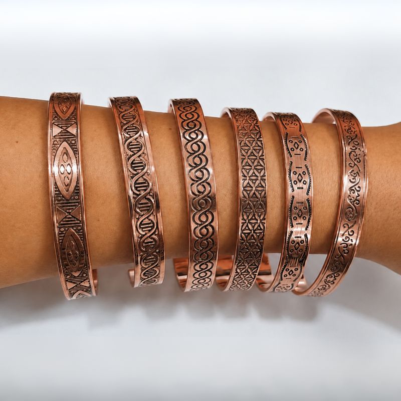Armbänder aus massivem Kupfer Nomad Energy Collection Gravuren (verschiedene)