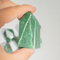 Edelsteinspitzen in großen Mengen, ca. 6 cm (0,5 kg) – Indischer Jade (ca. 8 Stück)