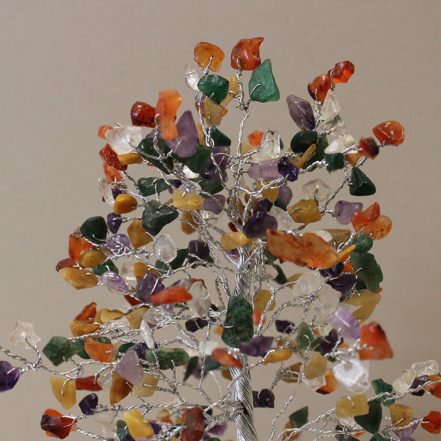 Edelsteinbaum mit Orgonitbasis