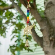 Indische Windspiele - Messing-Elefant mit Chakra-Perlen - Glocken an der Schnur - 53 cm