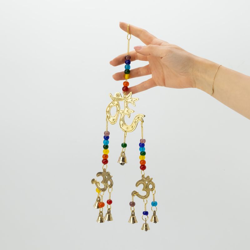 Indische Glocken - Messing-Om mit Chakra-Perlen - 7 Glocken - 9,5x32cm