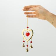 Indische Glocken - Messing mit rubinroten Glasherzperlen - 3 Glöckchen - 6,5 x 24 cm
