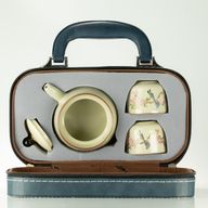 Reise-Teekannen-Set und zwei Teetassen – Blauer Vogel Qing-Dynastie