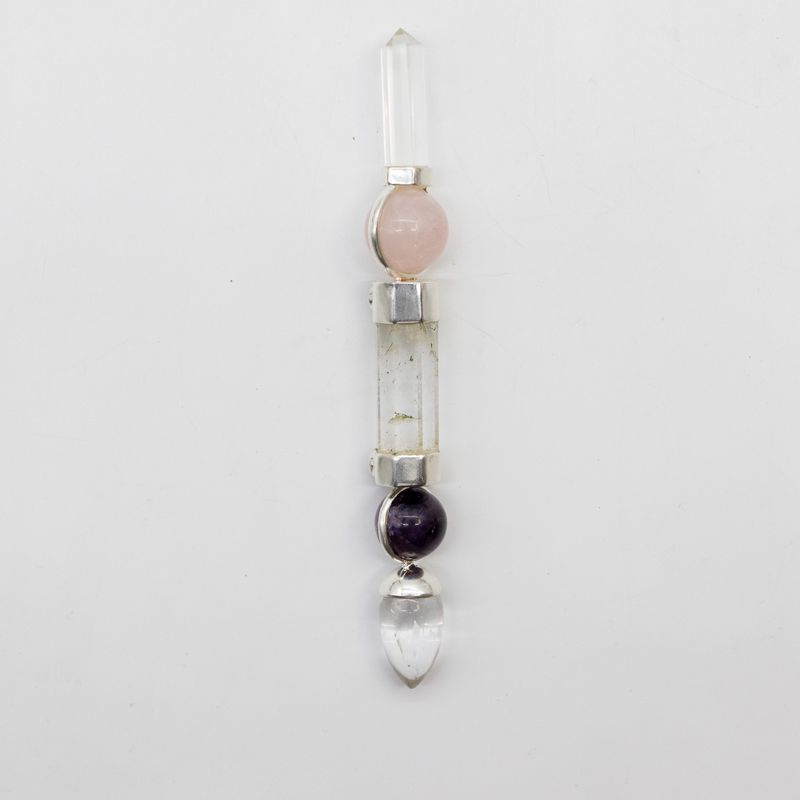 Achse der Gnade Zauberstab - Amethyst- und Rosenquarz-Kugeln, Quarzstiel - 12 cm