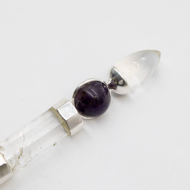 Achse der Gnade Zauberstab - Amethyst- und Rosenquarz-Kugeln, Quarzstiel - 12 cm