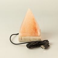Qualitäts-USB-Pyramiden-Salzlampe – 9 cm (mehrfach)