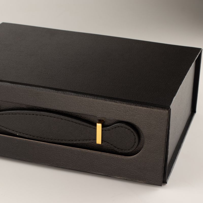 Flach verpackte Geschenkbox - Medium-Geschenkkorb (24x18,2x8 cm) - Schwarz