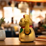 Klassische Glückskatze (Maneki-neko)