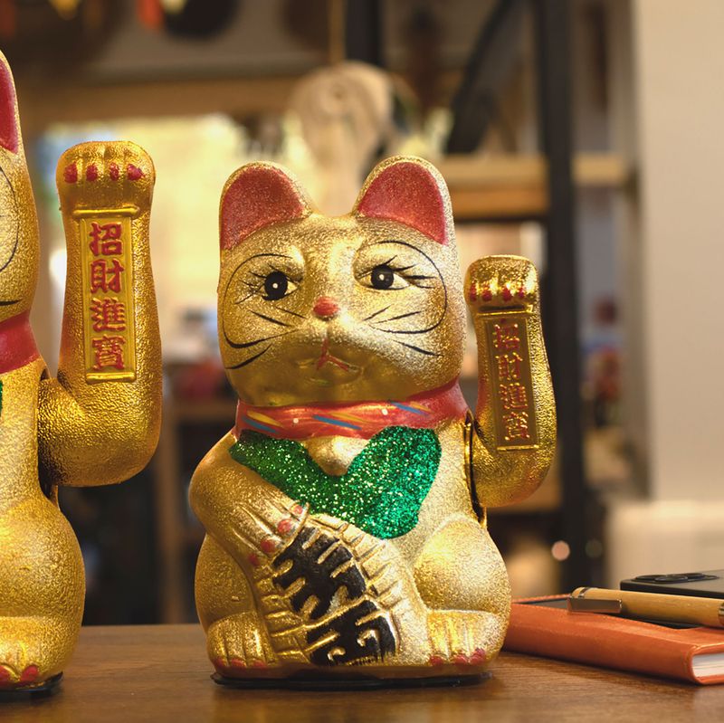 Große Glückskatze (Winkekatze)