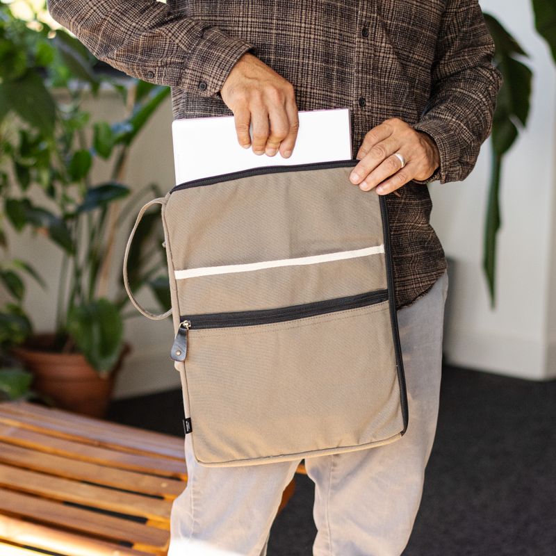 Große Laptop-Tasche aus Canvas – Oliv