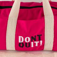 Sporttasche „Don't Quit“ – Kirschrosa