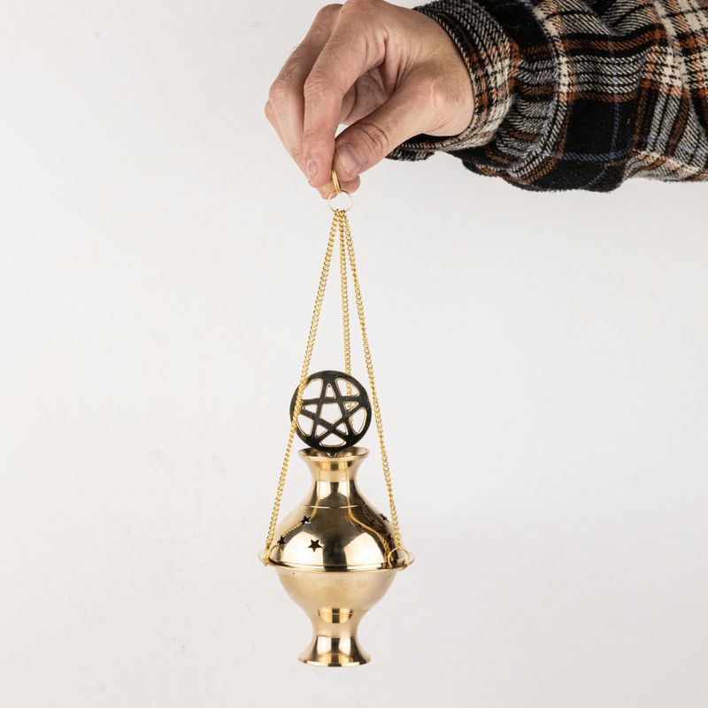 Hängendes Räuchergefäß aus Messing – Pentagramm