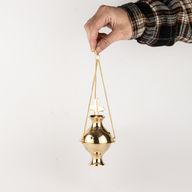 Hängendes Räuchergefäß aus Messing – Kreuz