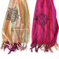 Nomad Sari Travel Blessing Schals Starter-Set – 72 Schals + GRATIS Verkaufsständer