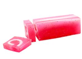 Himbeere & Schwarzer Pfeffer - Handgemachte Seife