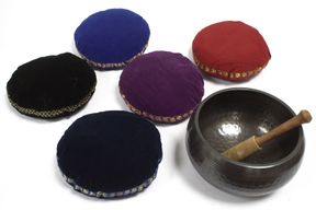 Tibetische Artefakte und Klangschalen Samtkissen für Klangschalen - 16cm