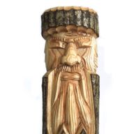 Geschnitzte Baumstämme alter Mann 50x13x6cm