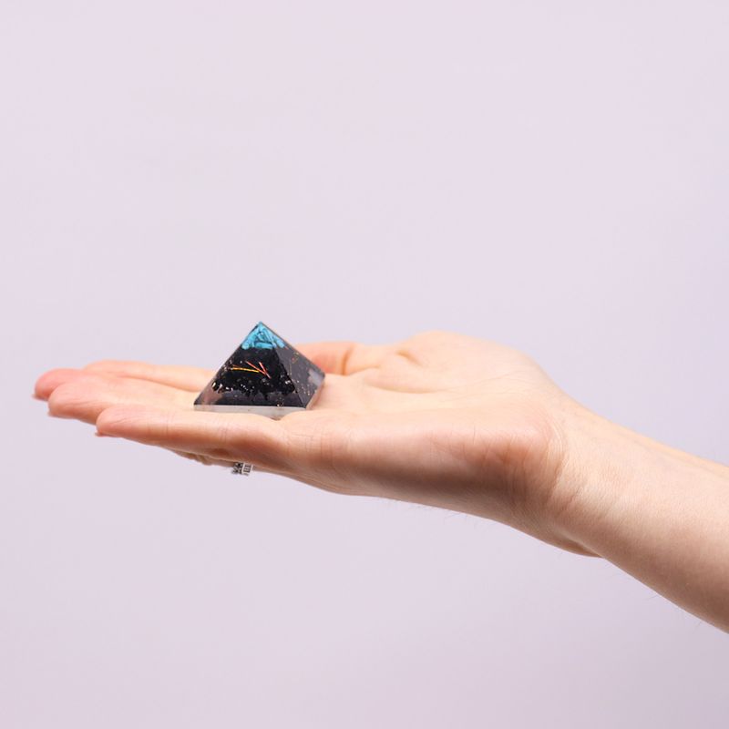 Kleine Orgonit Pyramide - 25mm