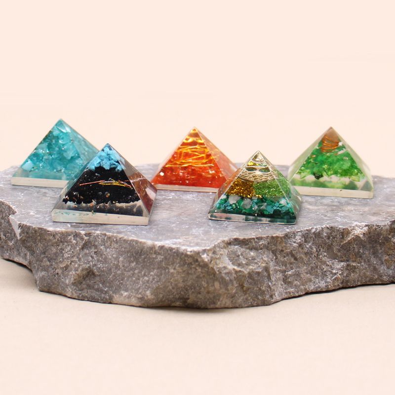 Kleine Orgonit Pyramide - 25mm