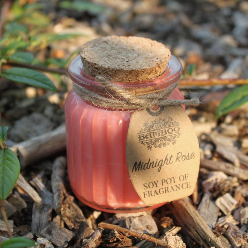 Sojawachskerze in Glas mit Korkdeckel "Mitternachtsrose"