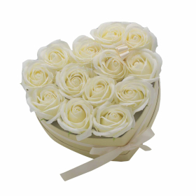 Seifenblumen-Geschenk-Blumenstrauß- 13 Cremefarbene Rosen - Herz
