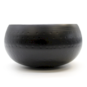 1x Lrg Black Beaten Bowl - 18cm