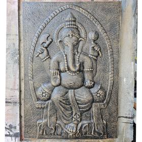 Großer Ganpati Antik-Gold-Relief, 0,7 x 1 m
