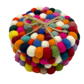 Runde Untersetzer mit Filzkugeln – 10 cm, mehrfarbig (4er-Set)