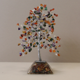Edelsteinbaum mit Orgonitbasis – 320 Steine ​​– Mehrfarbig