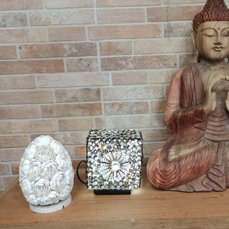 Boho-Lampe aus natürlicher Muschel